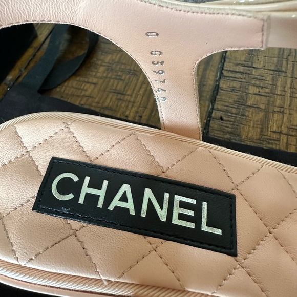 CHANEL Sandals - Picture 11 of 15